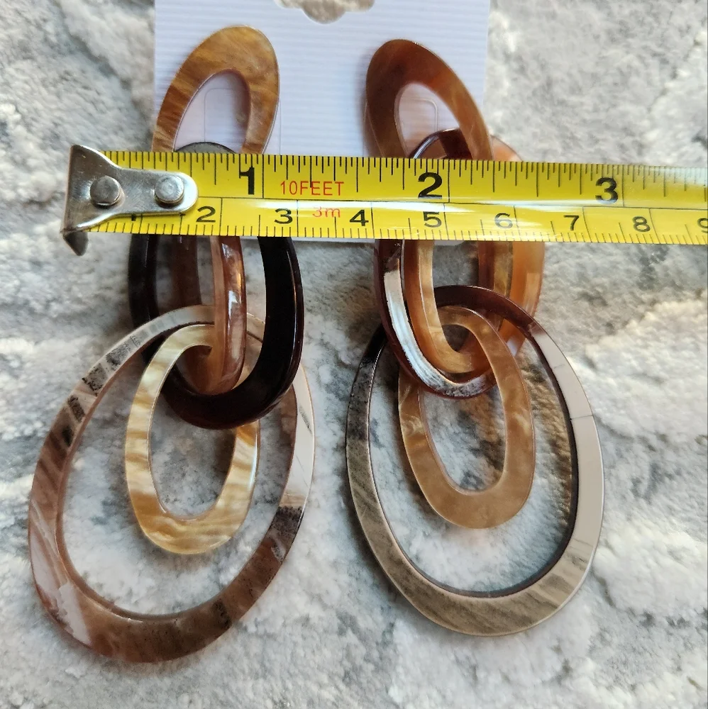 Sold!!! Brown Links with Marbeling Statement Earrings - Picture 3 of 11